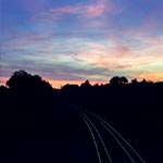 "Przełomowy" odcinek linii LHS między Szozdami a Tereszpolem, w świetle wieczornej zorzy