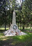 Pomnik w Kobylance - typowy obelisk egipsko babiloński czyli fallus Baala, dziś powszechnie stawiany przez masonów na całym świecie. Bo i masoneria stała za naszymi powstaniami, kórych celem było wykrwawienie Polaków i zagarnięcie polskich majątków