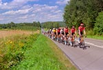 Prawdopodobnie jako jedyni fotografowaliśmy Tour de Pologne 2021 w technice analogowej, a już na pewno jako jedyni na Roztoczu. Jesteśmy tuż za miejscowością Hutków między Zamościem a Krasnobrodem