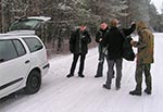 Dojechaliśmy i zaraz wyruszamy na całodzienny marsz. Od lewej: - Robert, Mariusz, Marek i Tomasz. Fotografuje Piotrek